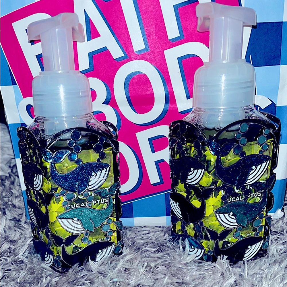 Bath and Body works whale soap holders never used!